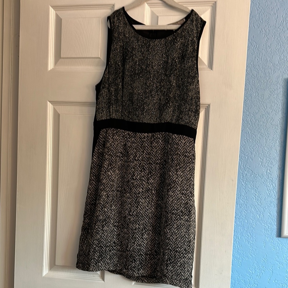 Elegant Black and Gray Women's Dress